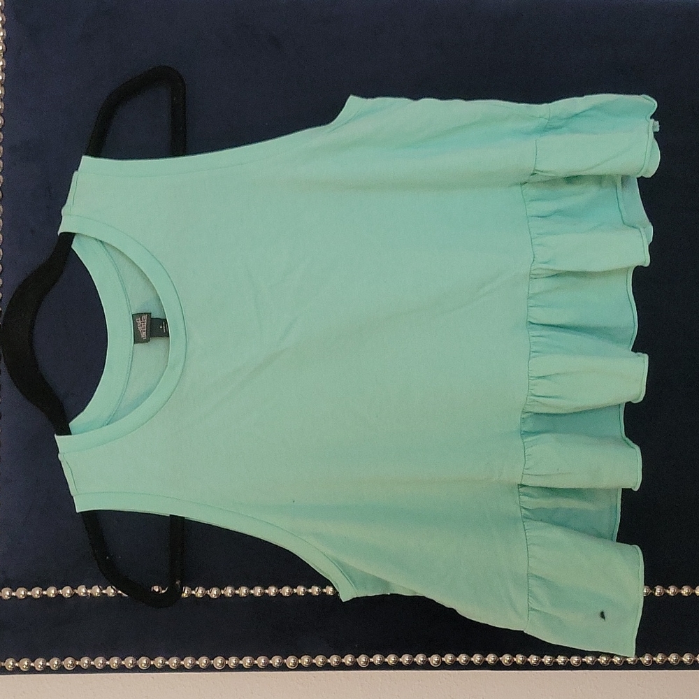 Flowy crop top